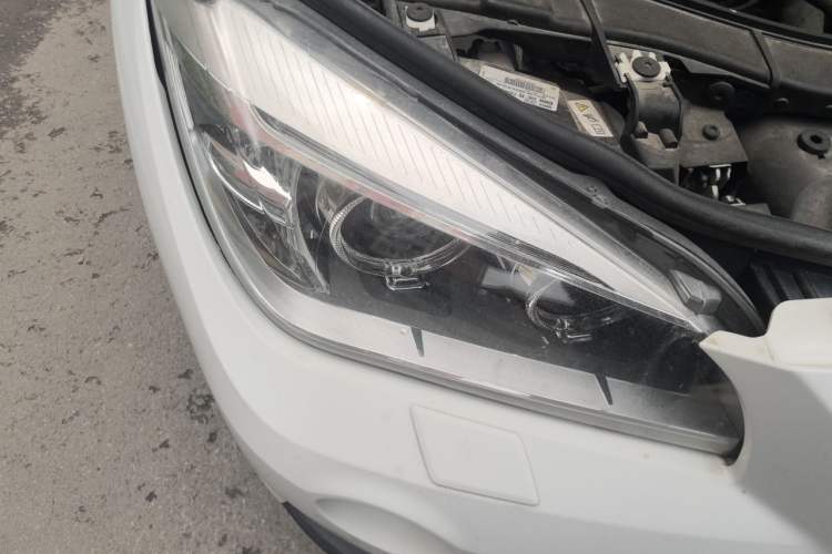 Used BMW X1 2014 sDrive18i Leading Model Right Front Headlight
