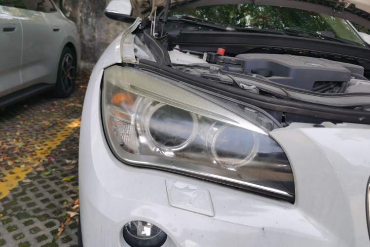 Used BMW X1 2014 sDrive18i Fashion Model Right Front Headlight