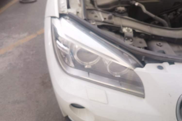 Used BMW X1 2014 xDrive20i X Design Package Right Front Headlight