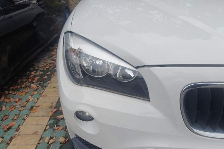 Used BMW X1 2014 sDrive18i Fashion Model Right Front Headlight