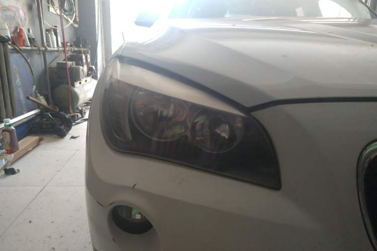 Used BMW X1 2014 sDrive18i Fashion Model Right Front Headlight