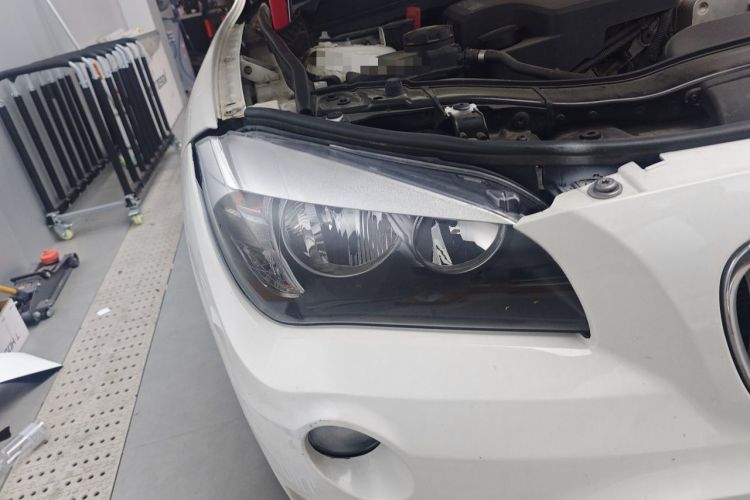Used BMW X1 2014 sDrive18i Fashion Model Right Front Headlight
