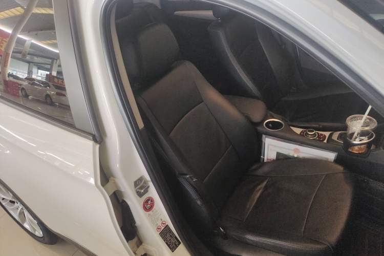Used BMW X1 2014 sDrive18i Fashion Model Right Front Seat