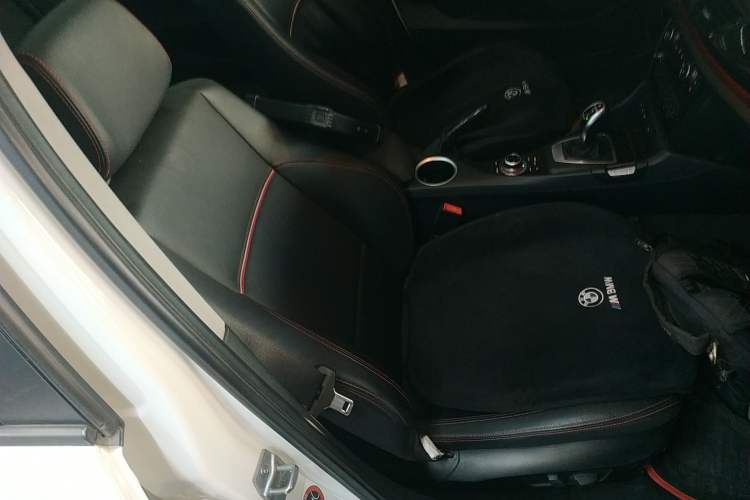 Used BMW X1 2014 sDrive18i Leading Model Right Front Seat