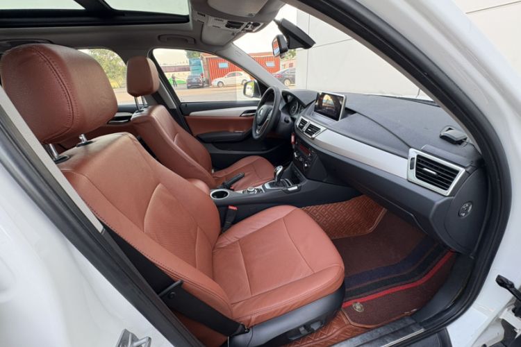 Used BMW X1 2014 sDrive18i Fashion Model Right Front Seat