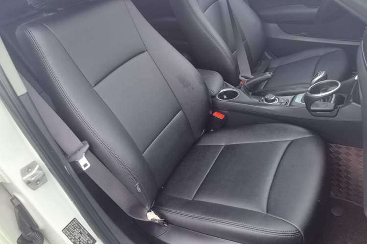 Used BMW X1 2014 sDrive18i Fashion Model Right Front Seat