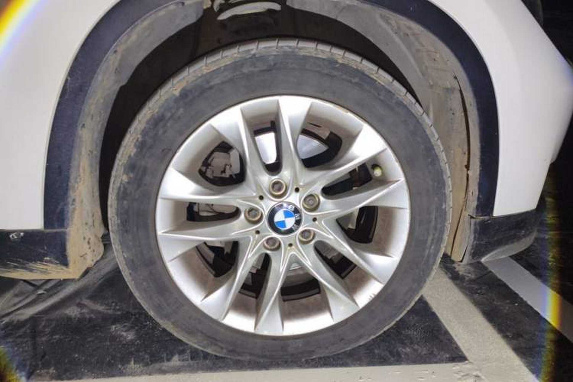 Used BMW X1 2014 sDrive18i Leading Model Right Front Wheel Hub