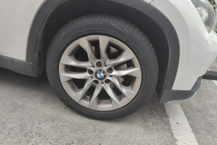 Used BMW X1 2014 sDrive18i Fashion Model Right Front Wheel Hub