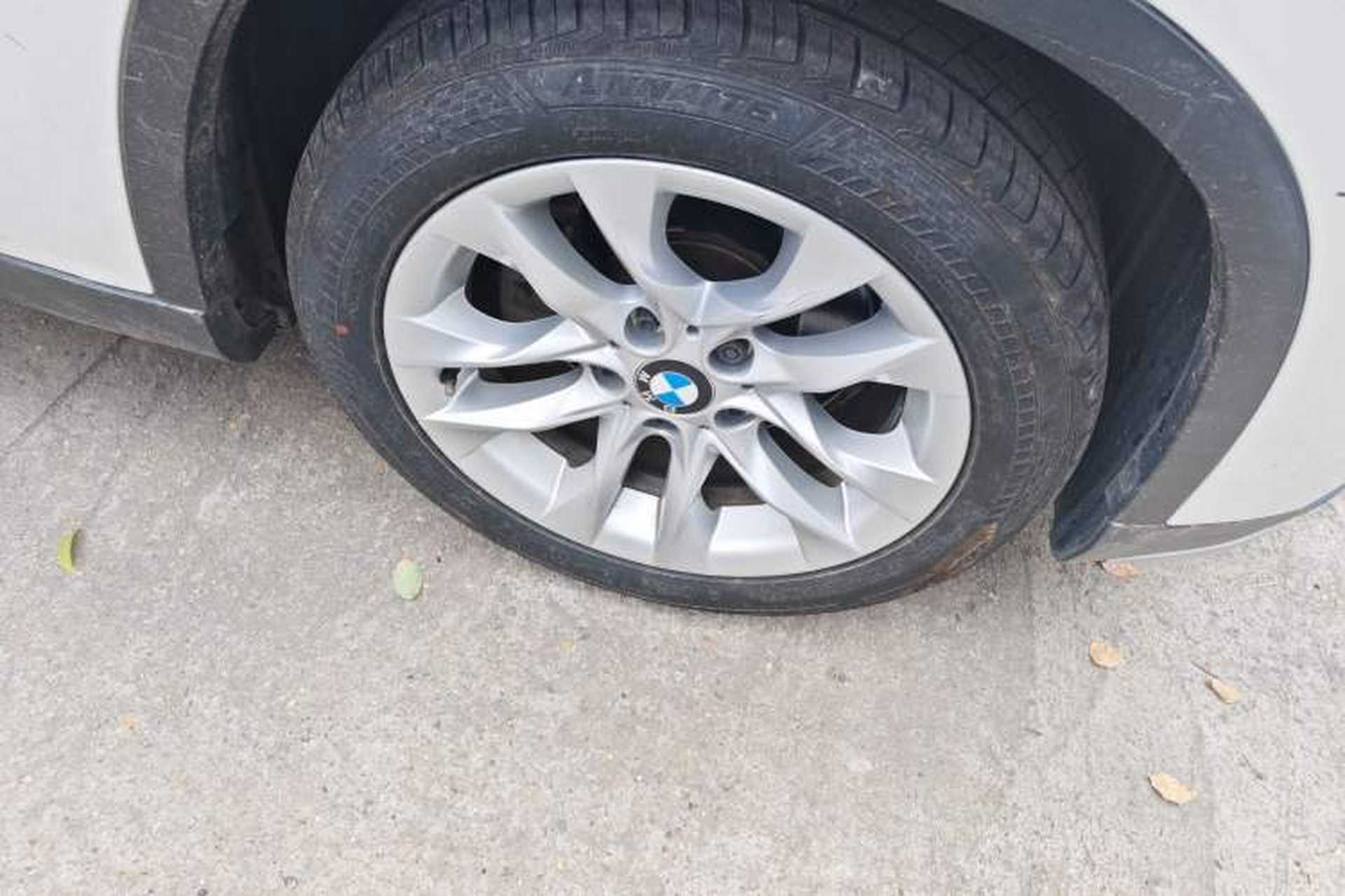 Used BMW X1 2014 sDrive18i Leading Model Right Front Wheel Hub