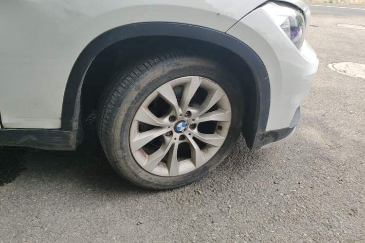 Used BMW X1 2014 sDrive18i Fashion Model Right Front Wheel Hub