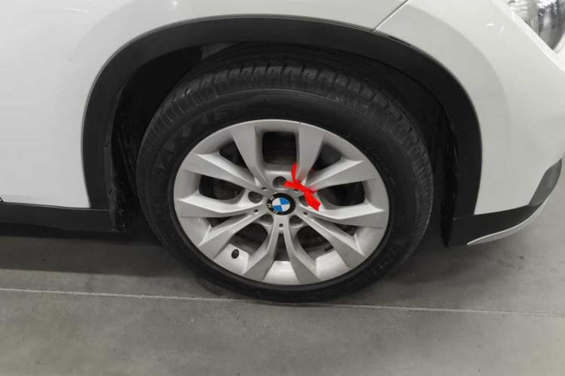 Used BMW X1 2014 sDrive18i Fashion Model Right Front Wheel Hub