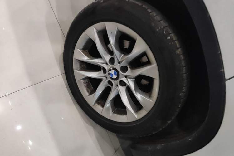 Used BMW X1 2014 sDrive18i Leading Model Right Rear Wheel Hub
