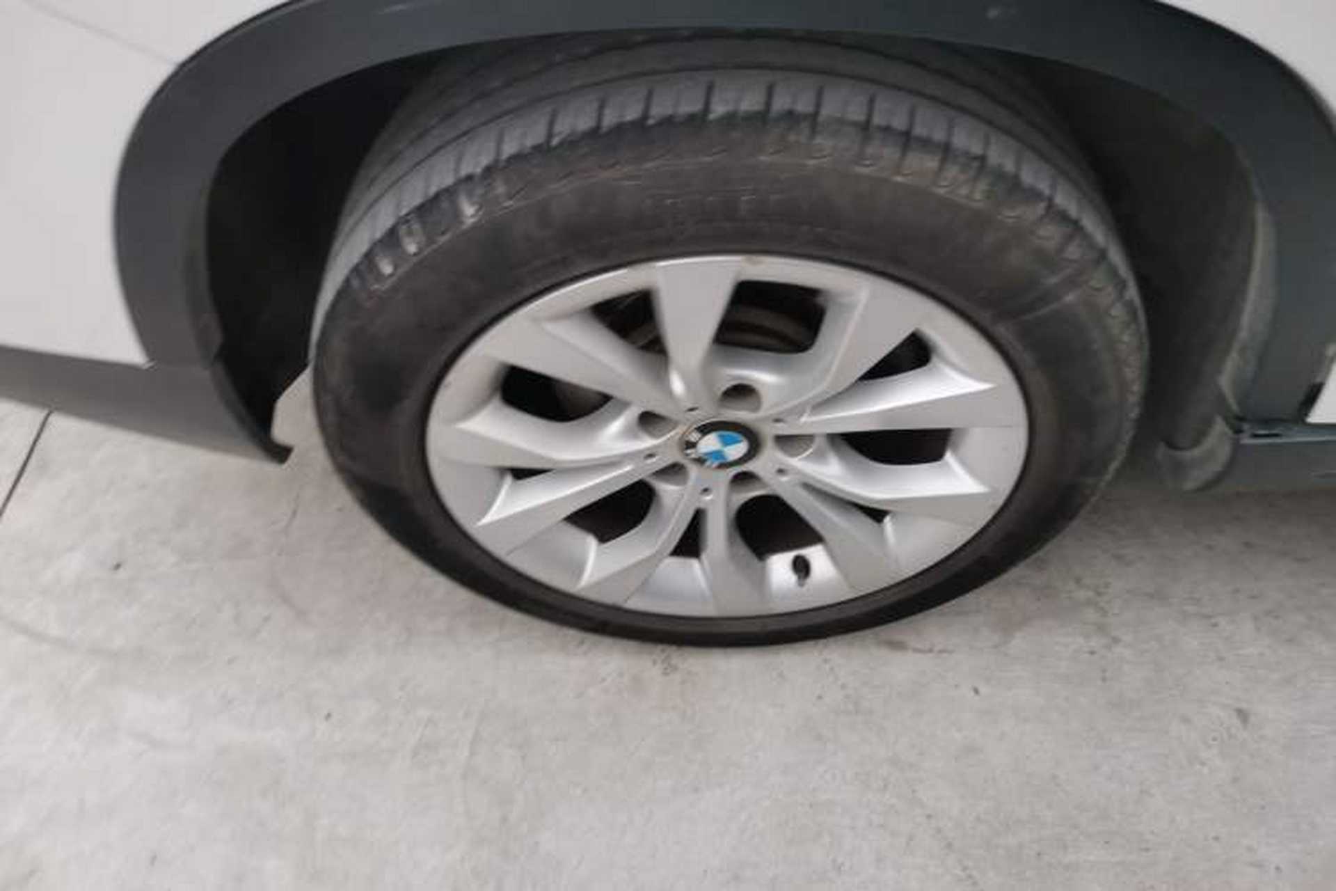 Used BMW X1 2014 sDrive18i Fashion Model Right Rear Wheel Hub
