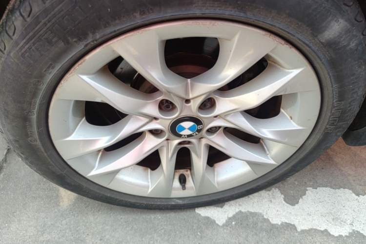 Used BMW X1 2014 sDrive18i Leading Model Right Rear Wheel Hub