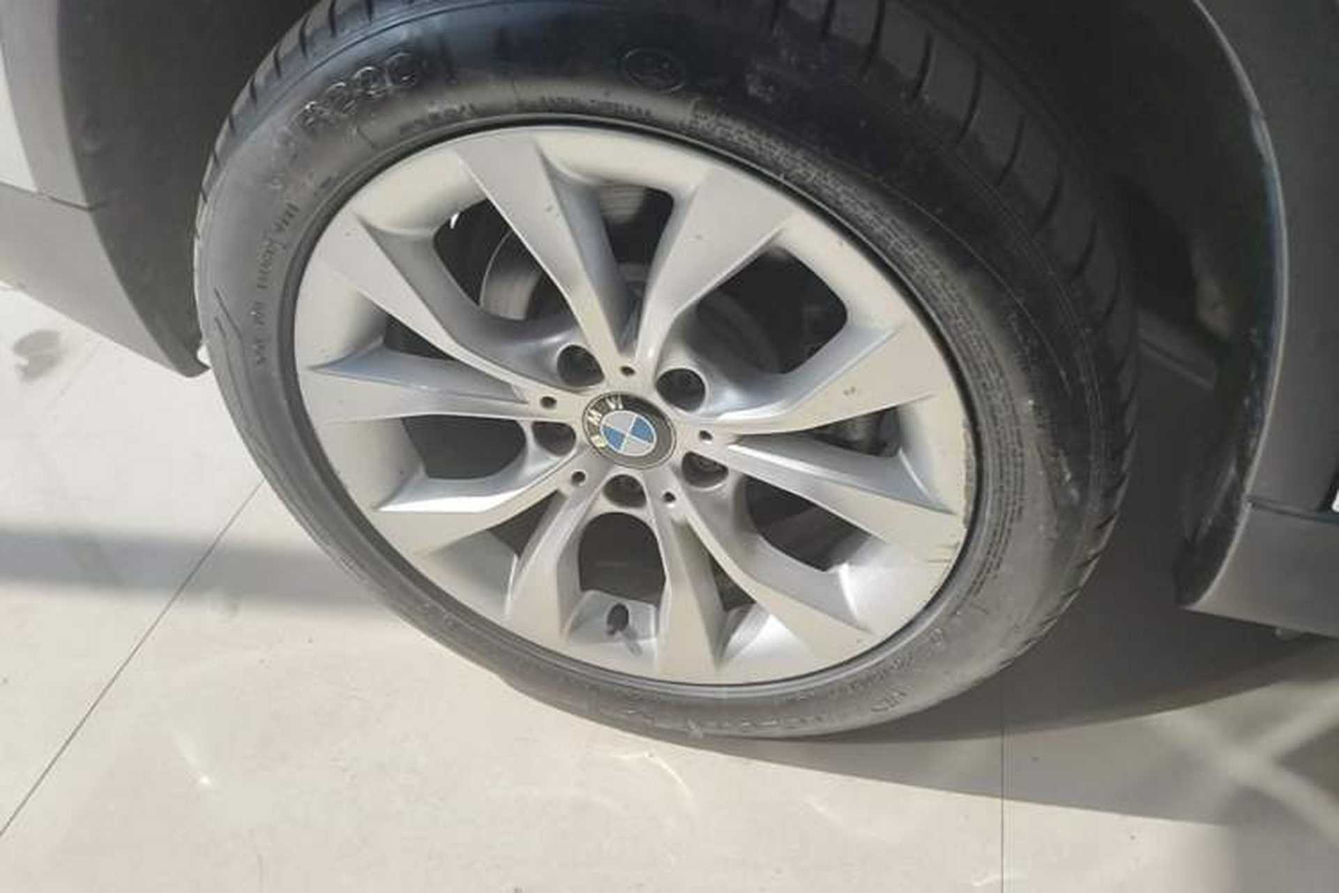Used BMW X1 2014 sDrive18i Fashion Model Right Rear Wheel Hub