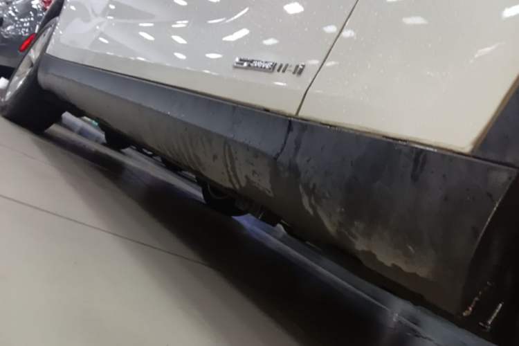 Used BMW X1 2014 sDrive18i Fashion Model Right Side Sill