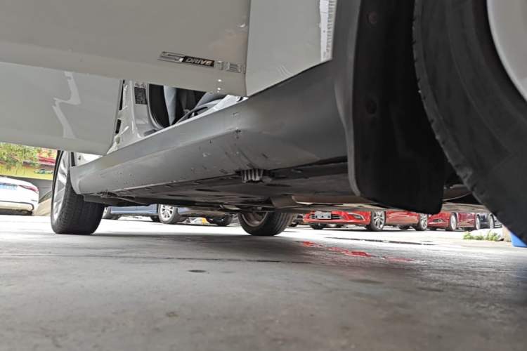 Used BMW X1 2014 sDrive18i Leading Model Right Side Sill