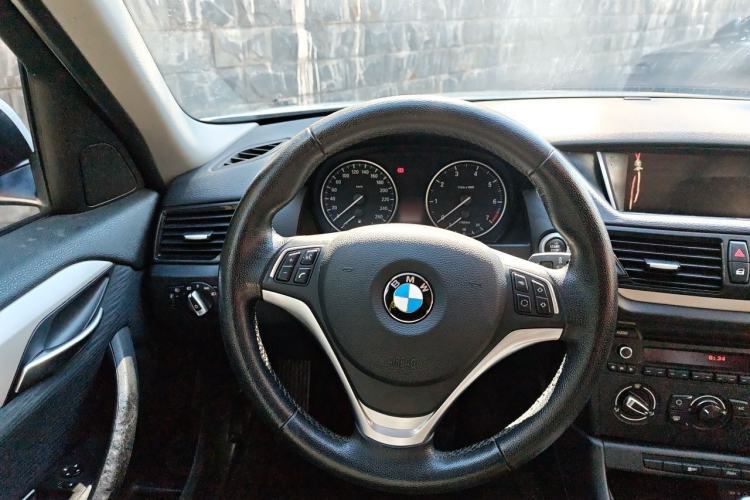 Used BMW X1 2014 sDrive18i Fashion Model Steering Wheel