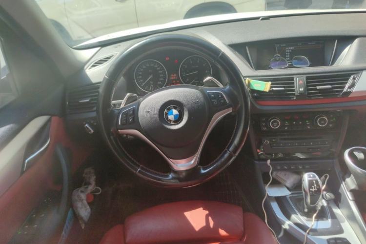 Used BMW X1 2014 xDrive20i Sports Design Package Steering Wheel