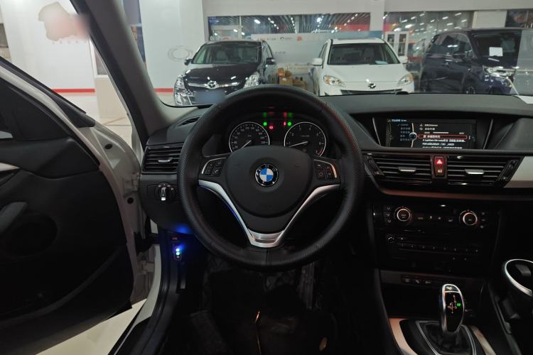 Used BMW X1 2014 sDrive18i Leading Model Steering Wheel