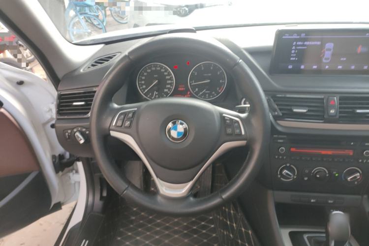 Used BMW X1 2014 sDrive18i Fashion Model Steering Wheel