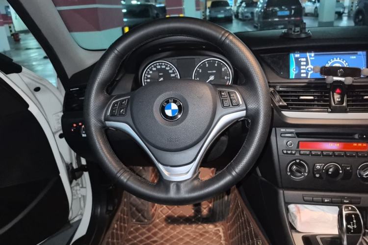 Used BMW X1 2014 sDrive18i Fashion Model Steering Wheel