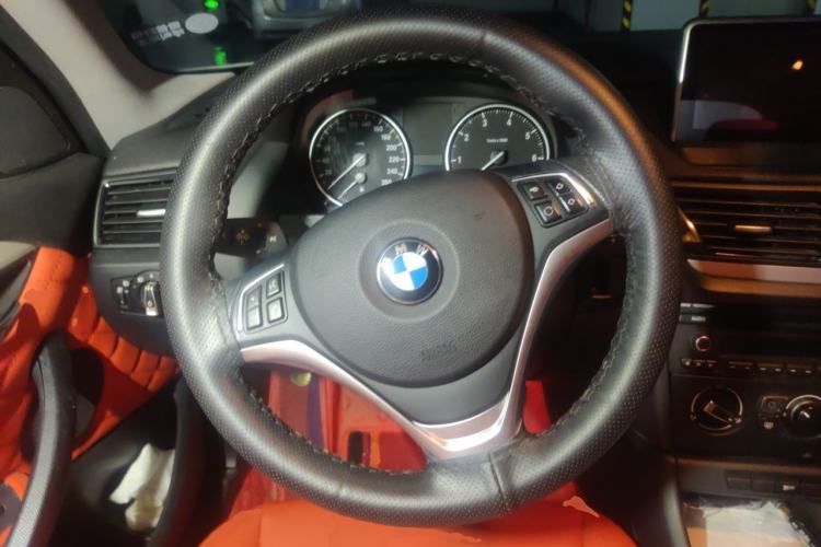 Used BMW X1 2014 sDrive18i Fashion Model Steering Wheel