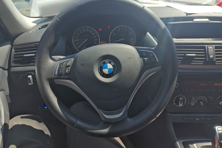 Used BMW X1 2014 sDrive18i Fashion Model Steering Wheel