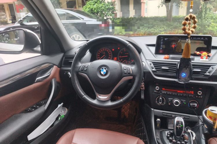 Used BMW X1 2014 sDrive18i Fashion Model Steering Wheel