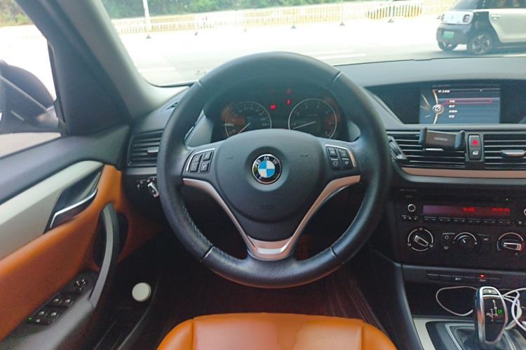 Used BMW X1 2014 sDrive18i Fashion Model Steering Wheel