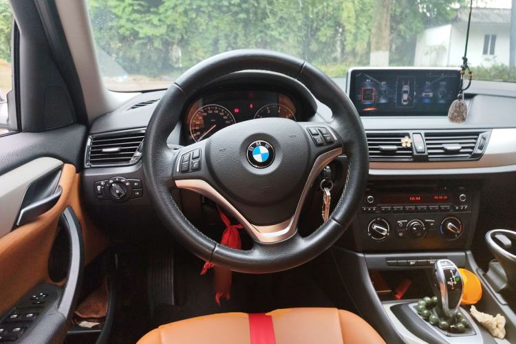 Used BMW X1 2014 sDrive18i Fashion Model Steering Wheel
