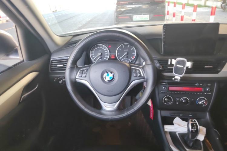 Used BMW X1 2014 sDrive18i Fashion Model Steering Wheel