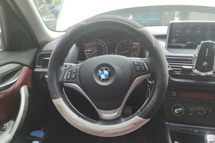 Used BMW X1 2014 sDrive18i Fashion Model Steering Wheel