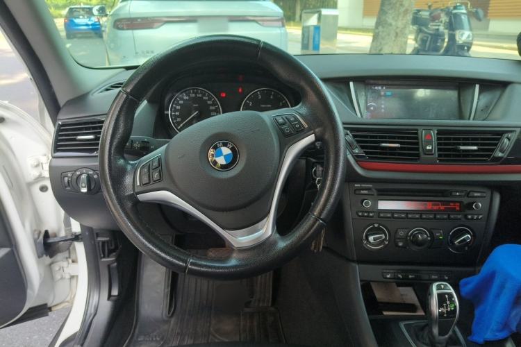 Used BMW X1 2014 sDrive18i Fashion Model Steering Wheel