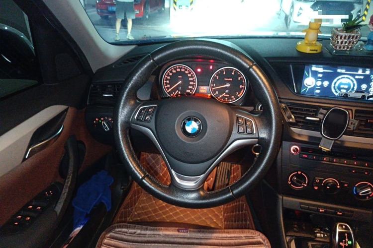 Used BMW X1 2014 sDrive18i Fashion Model Steering Wheel
