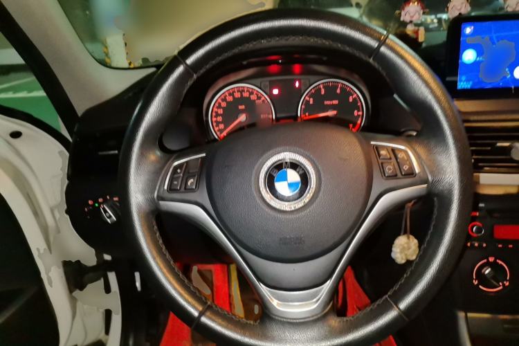 Used BMW X1 2014 sDrive18i Fashion Model Steering Wheel