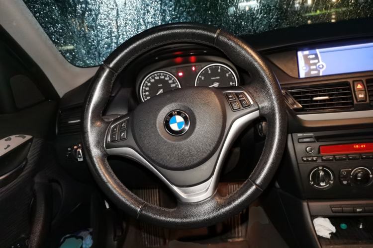 Used BMW X1 2014 sDrive18i Fashion Model Steering Wheel