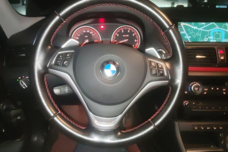 Used BMW X1 2014 xDrive20i Sports Design Package Steering Wheel