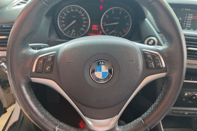 Used BMW X1 2014 sDrive18i Fashion Model Steering Wheel