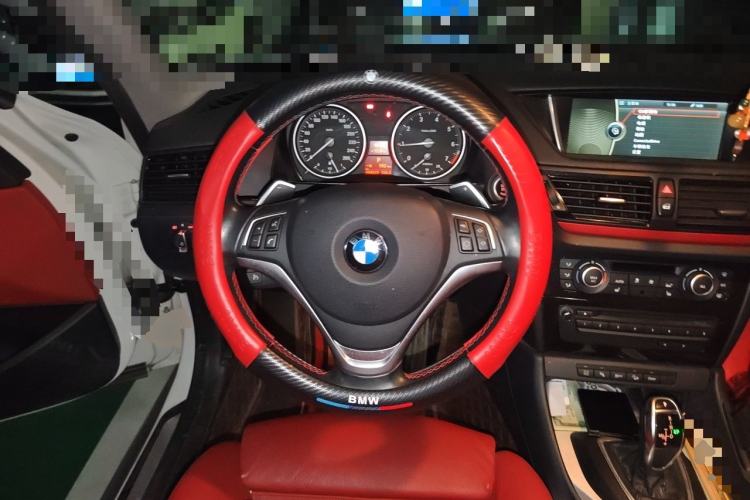 Used BMW X1 2014 xDrive20i Sports Design Package Steering Wheel