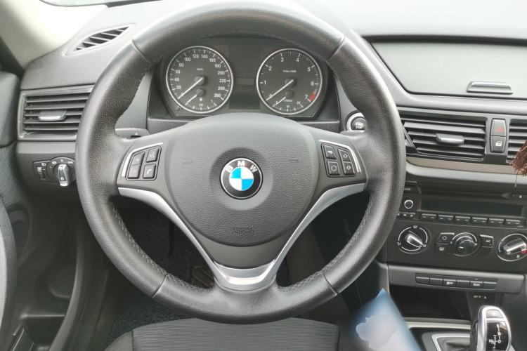 Used BMW X1 2014 sDrive18i Fashion Model Steering Wheel