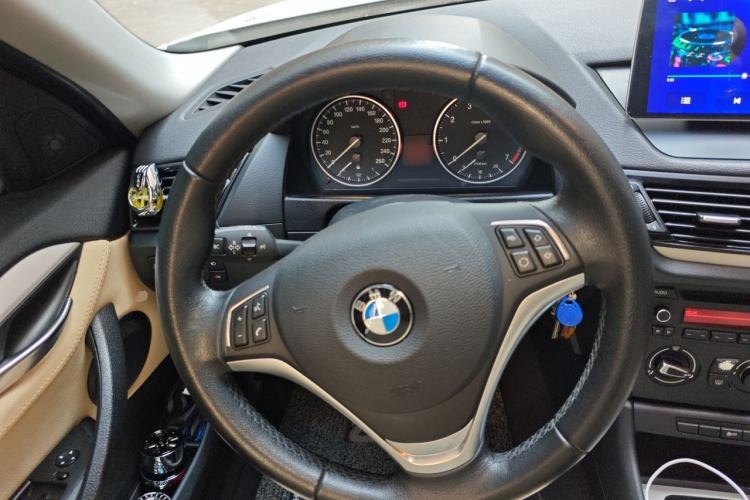 Used BMW X1 2014 sDrive18i Fashion Model Steering Wheel