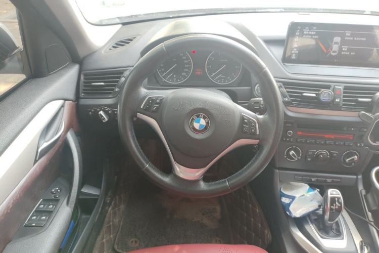 Used BMW X1 2014 sDrive18i Fashion Model Steering Wheel