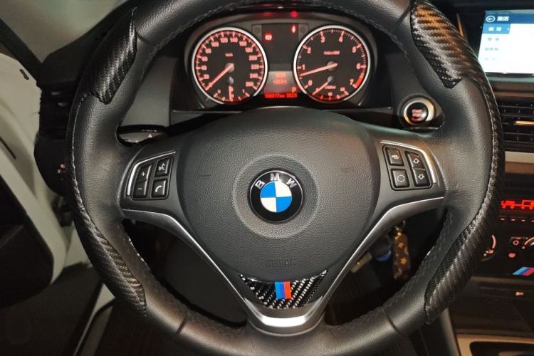 Used BMW X1 2014 sDrive18i Fashion Model Steering Wheel