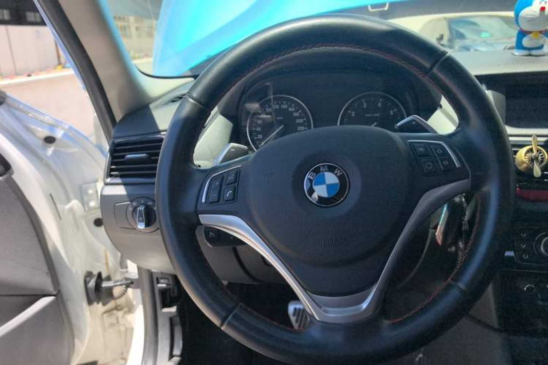 Used BMW X1 2014 xDrive20i Sports Design Package Steering Wheel