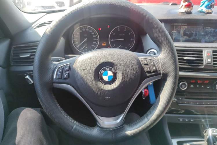 Used BMW X1 2014 sDrive18i Leading Model Steering Wheel