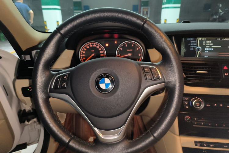 Used BMW X1 2014 sDrive18i Leading Model Steering Wheel