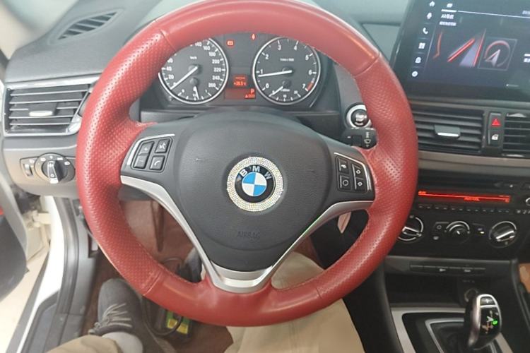 Used BMW X1 2014 sDrive18i Fashion Model Steering Wheel