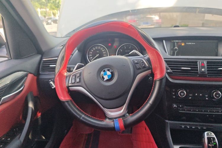 Used BMW X1 2014 xDrive20i Sports Design Package Steering Wheel