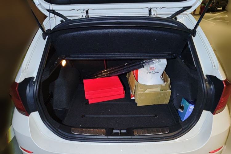 Used BMW X1 2014 sDrive18i Fashion Model Trunk